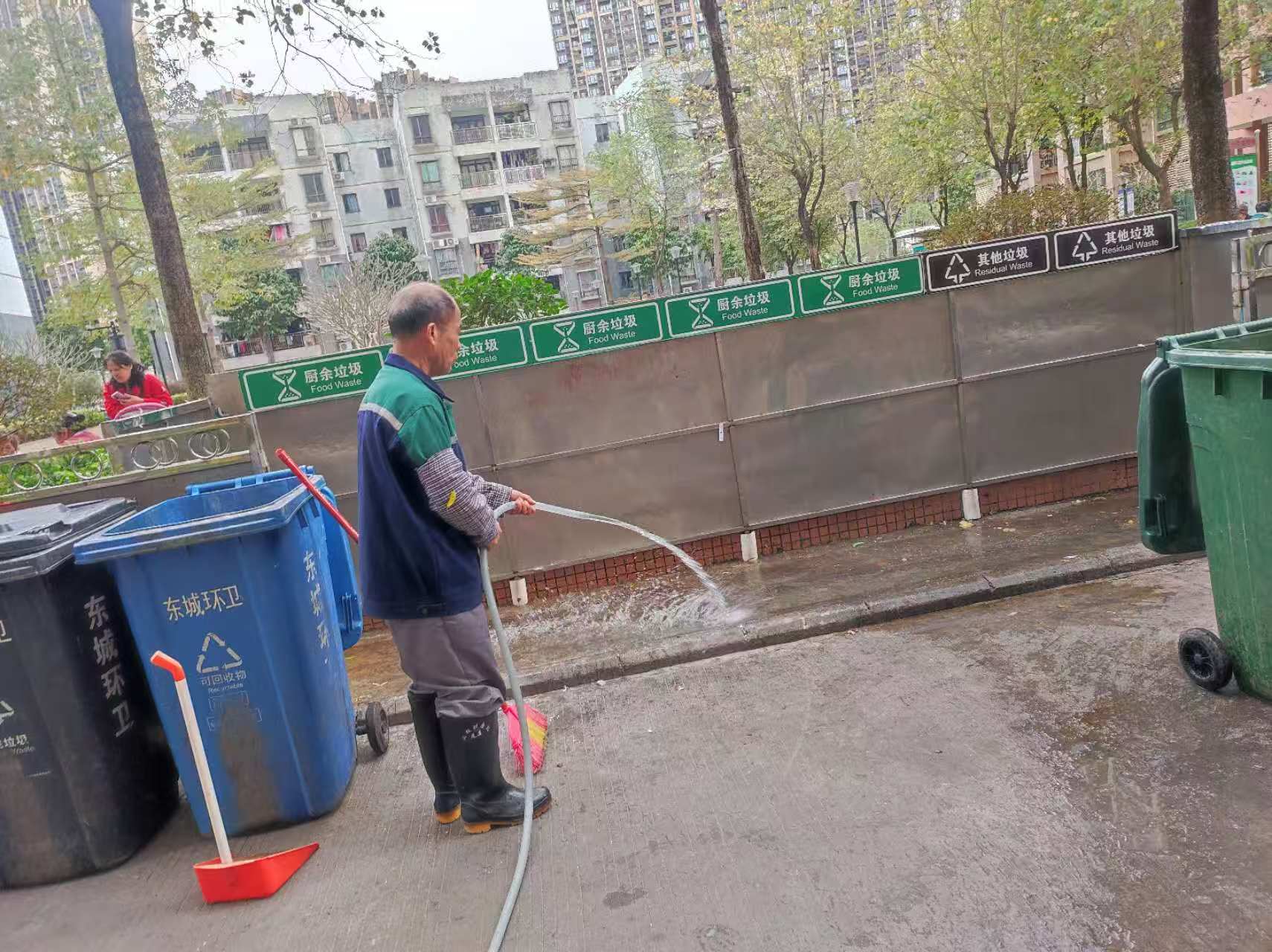 洗平臺，垃圾池2.jpg
